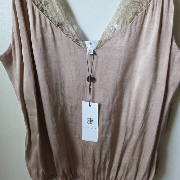 NWT SOCIALITE NUTE LACED V NECK BODYSUIT TANK SZ XL - Picture 3 of 14
